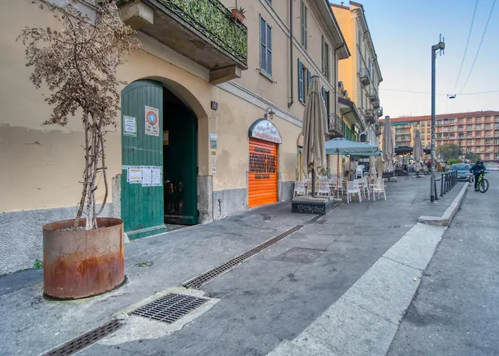 Milano Navigli Vicino Al Duomo